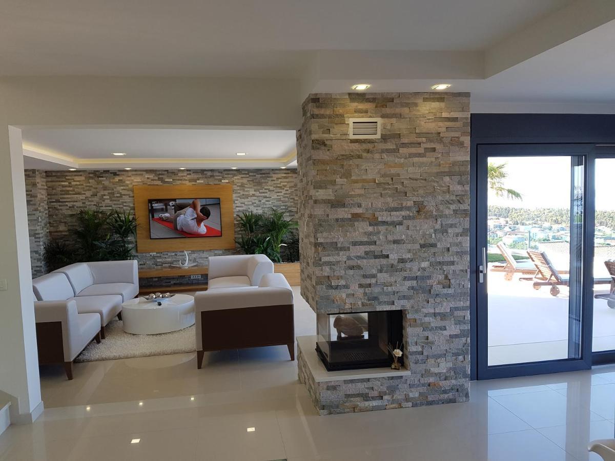 Villa Afrodita Макарска Екстериор снимка
